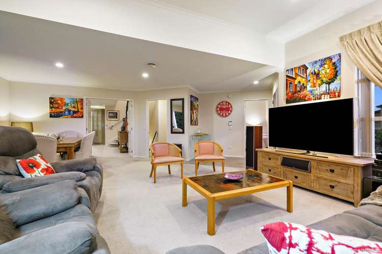 13 Seresin Crescent Flat Bush_11