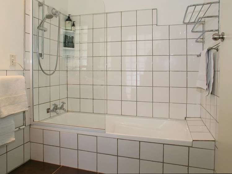 15 Paekakariki Hill Road Paremata_7