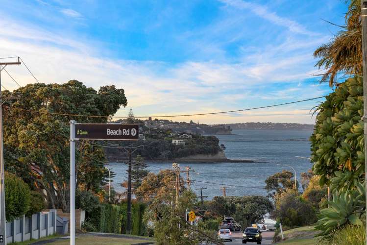 8 Kowhai Road Campbells Bay_43