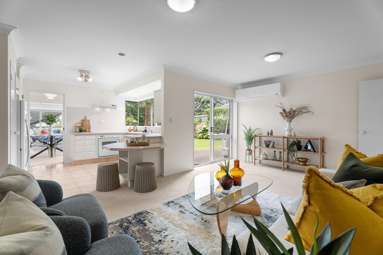 8 Kenneth Small Place_4