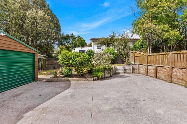 82 Kamara Road Glen Eden_19