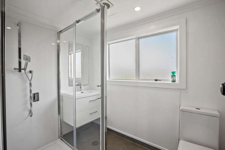 8 Awanui Street Merrilands_9