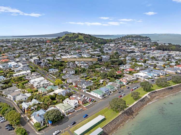 33 Queens Parade Devonport_38