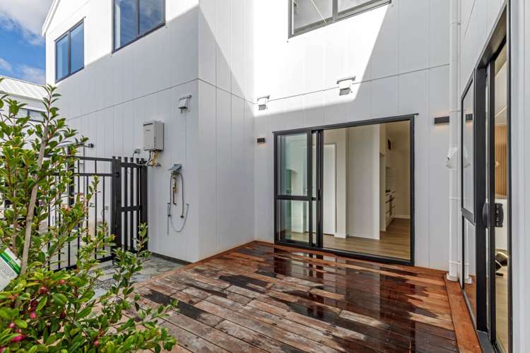 6 Green Bamboo Road Hobsonville_19