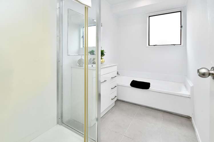 1/18 Coombe Avenue Otara_5