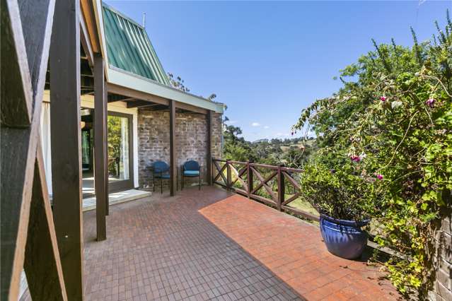 122 Waitakere Road Waitakere_1
