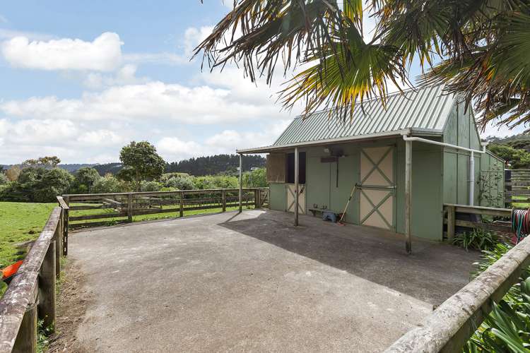 108 Valley Road Waimauku_8