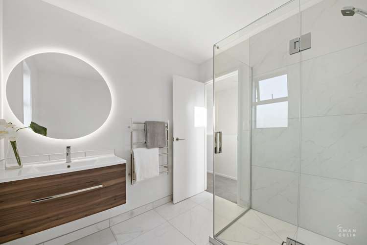 2 - 4 Moa Road Point Chevalier_12