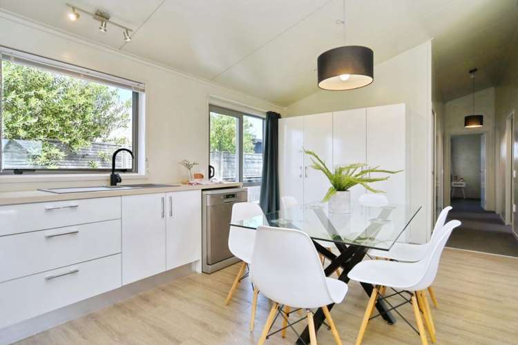 3 Kingsbridge Drive Burwood_6