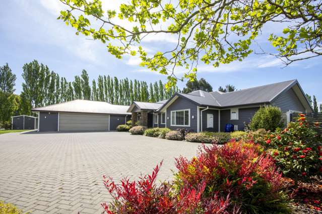 Luxury Living With A View And Lifestyle To Match