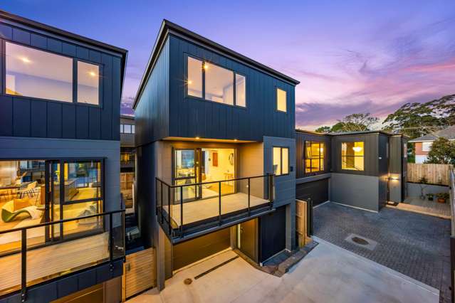 Modern Living In Double Westlake Zone