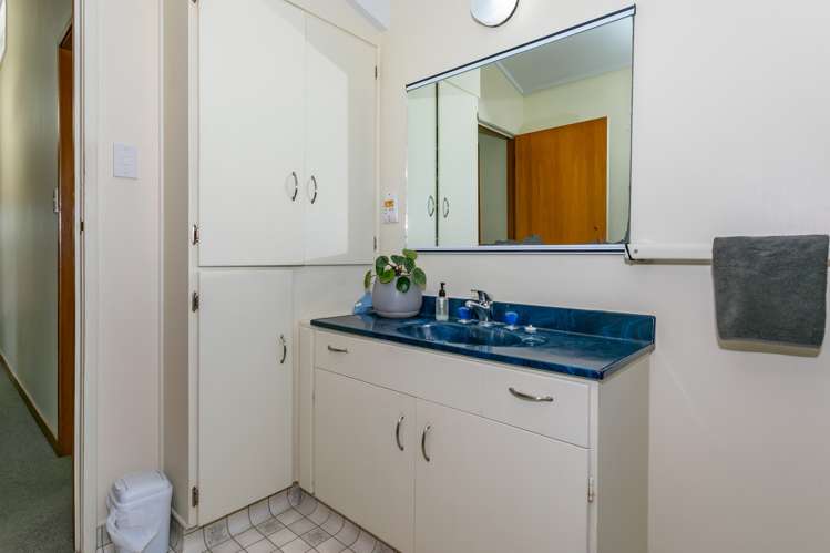 102 Awarua Place Whangamata_25