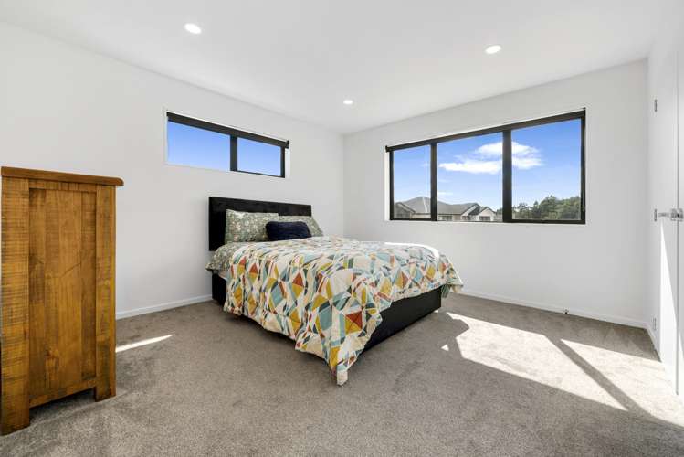 23 Tannaghmore Drive Flat Bush_17