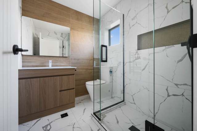 17D Martin Place Kelston_3