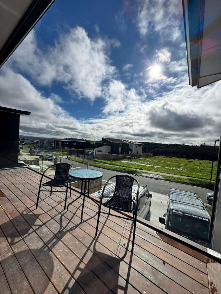 16 Grand Ridge Avenue Flat Bush_26