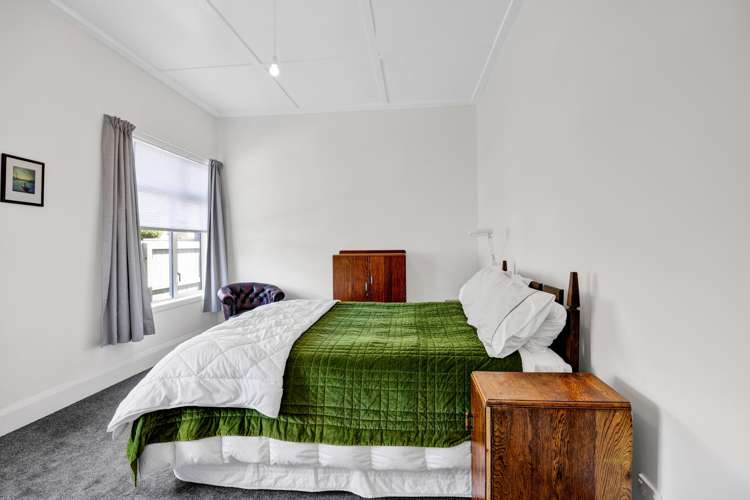 195 South Road Hawera_17