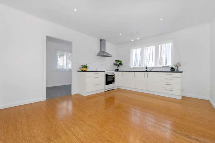 84 Karaka Road Beachlands_10