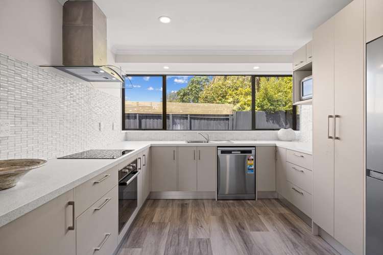 2/30 Townshend Crescent_2