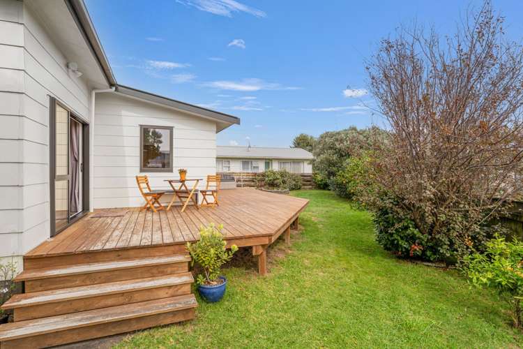 52 Mazengarb Road Paraparaumu Beach_1