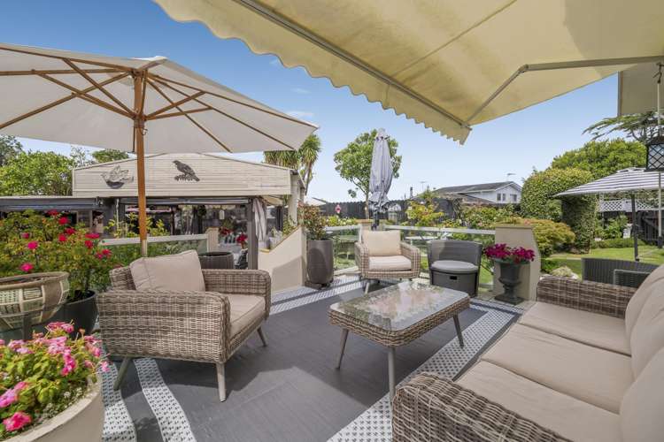 5 Borrowdace Avenue Botany Downs_15