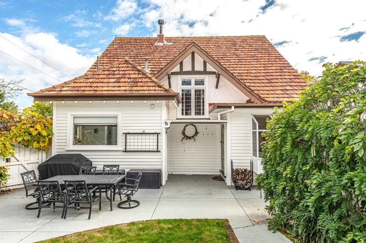 12 Brassey Road St Johns Hill_40