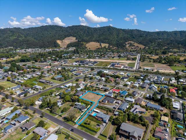 1051m2 Section in the heart of Ngaruawahia