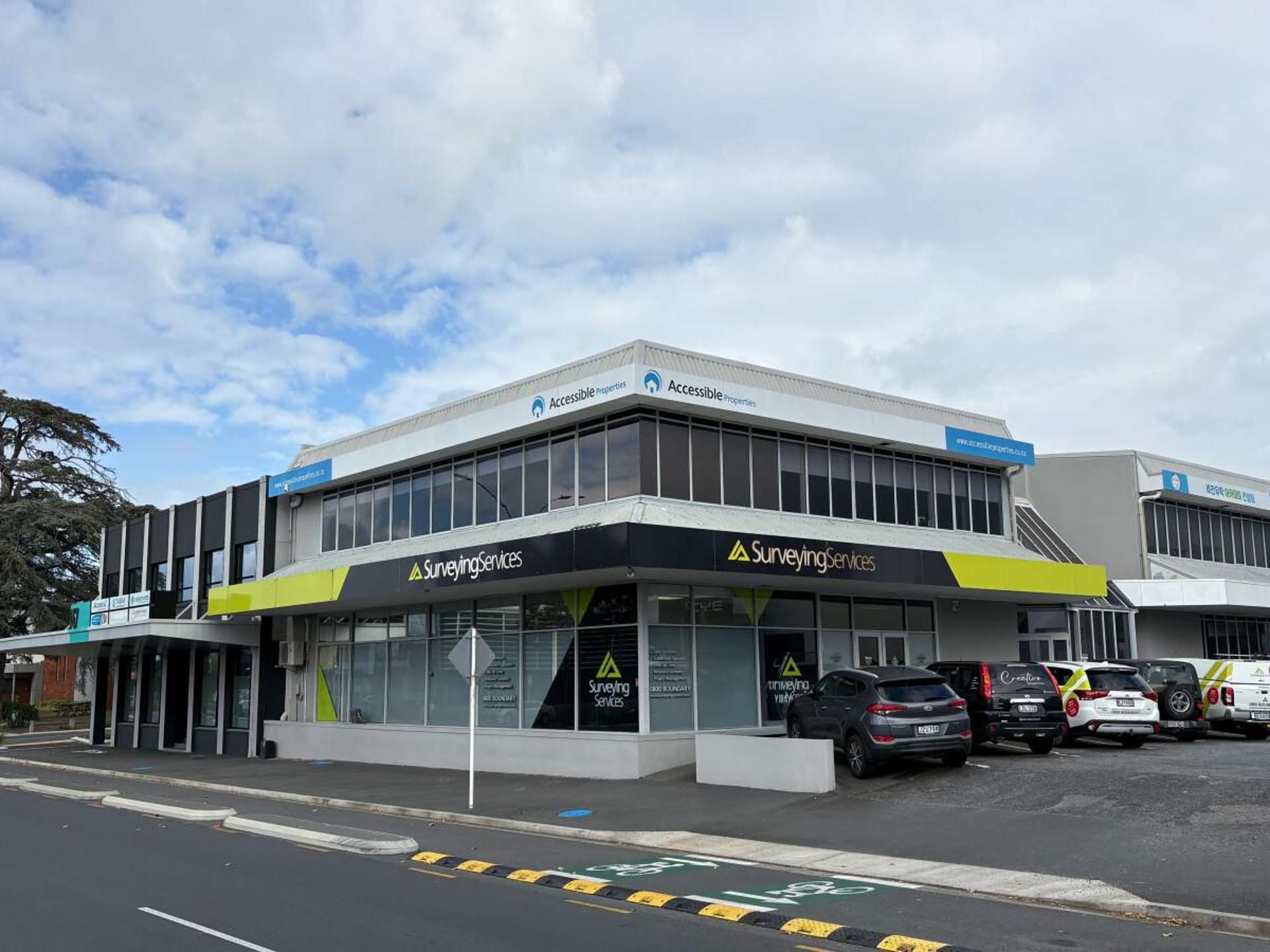 Unit A, 141 Cameron Road City Centre_0