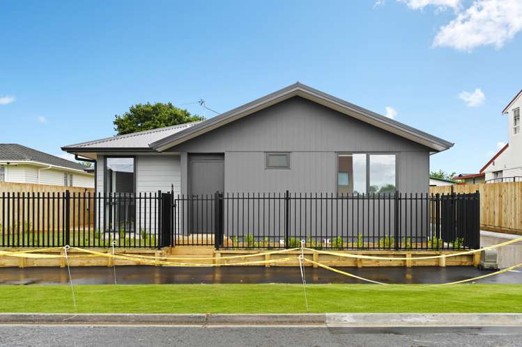 1/6 Greta Street Glenview_11