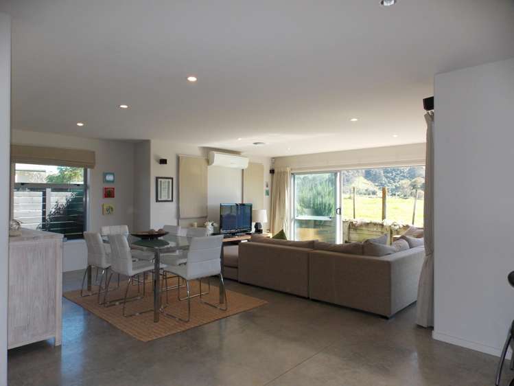 40 Ocean Breeze Drive Waihi Beach_1