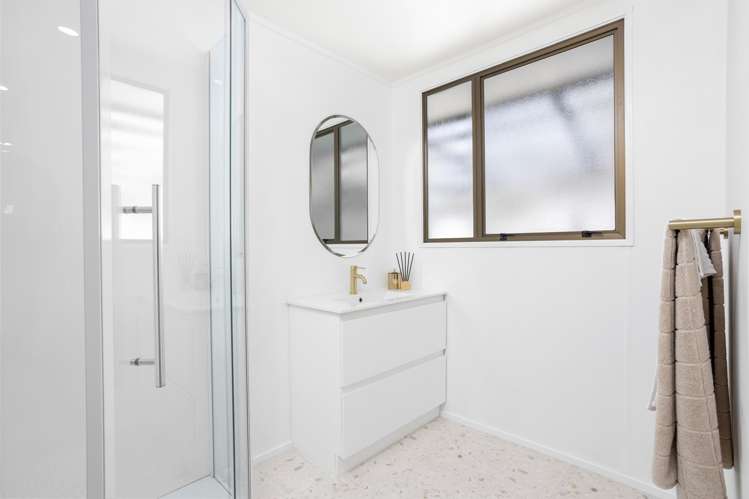 11 Queen Street Riverhead_13