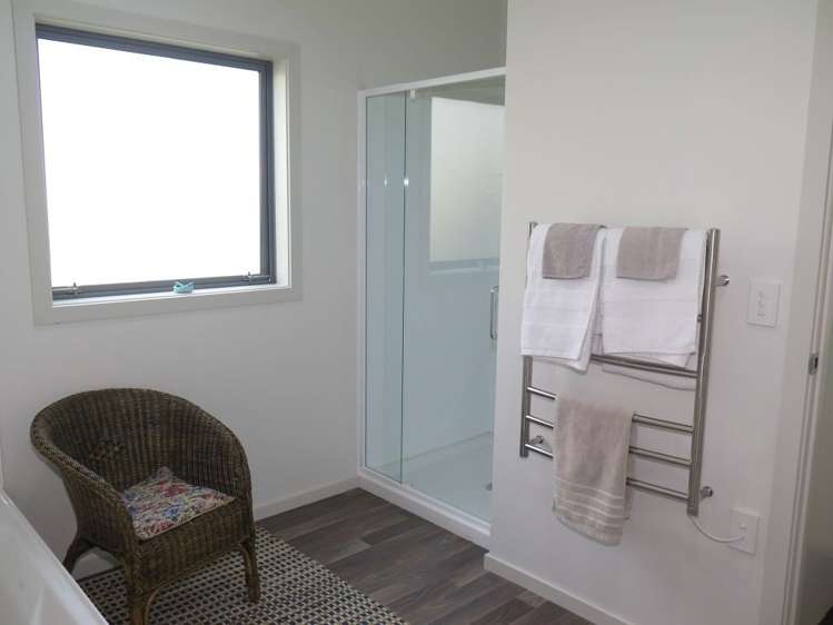 7 Puka Place Raglan_17