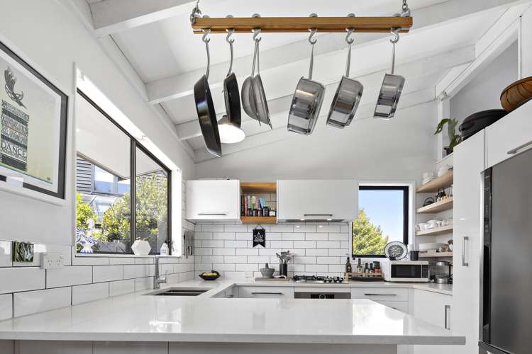 14a Indira Place Khandallah_5