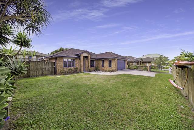 12 Brunswick Rise Mangere_1