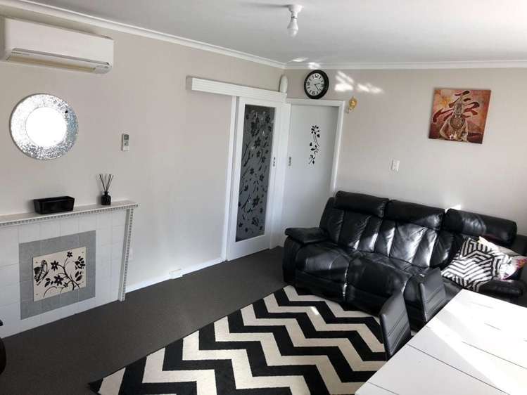2/5 Hinemoa Street Waiwhetu_1