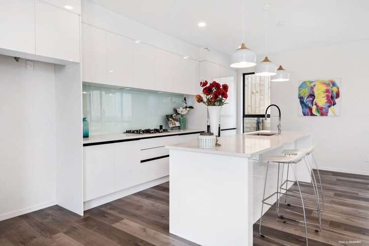 8 Mamuku Drive Massey_5