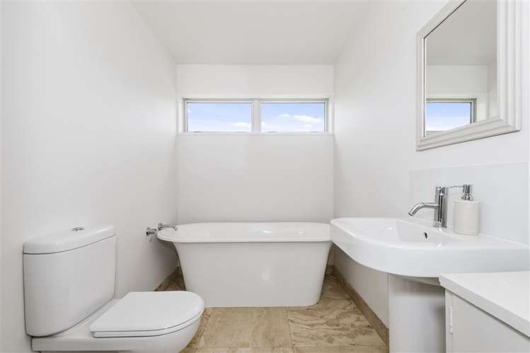 31 Riverside Road Okuku_12