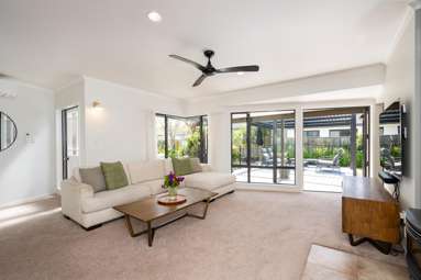 8 Bishops Close_2