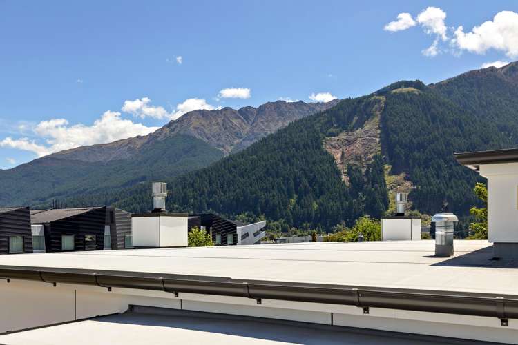 3/15 Melbourne Street Queenstown_24