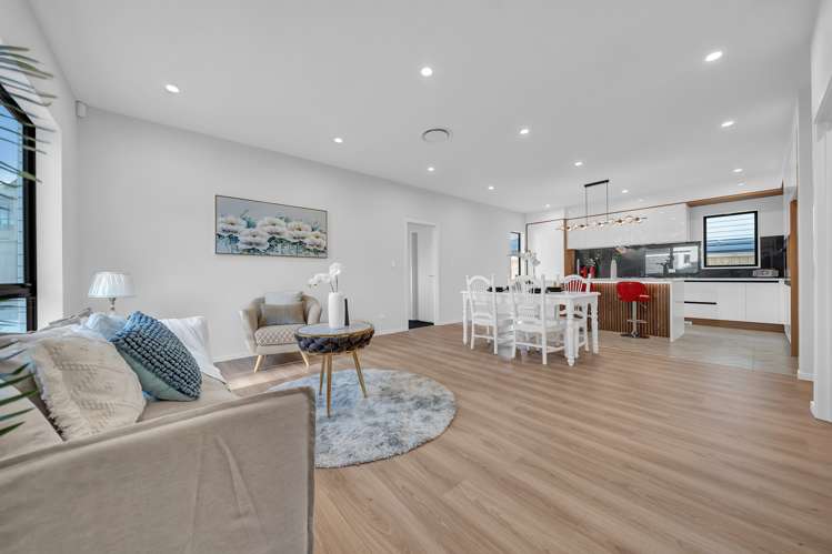 1 Tullymore Drive Flat Bush_5