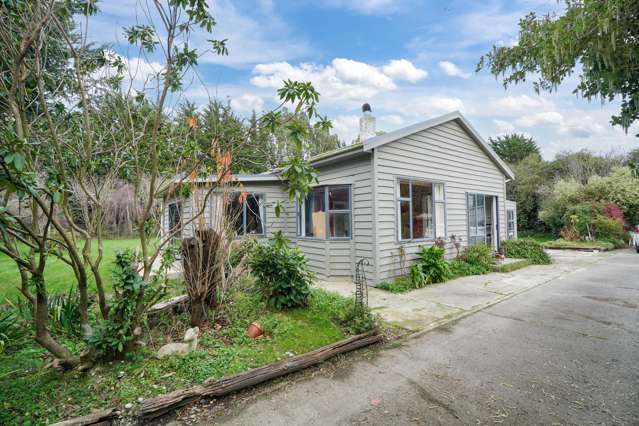 215 Rakahouka Grove Bush Road Winton Surrounds_4