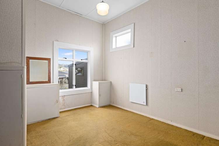 22 Picton Avenue Newtown_11
