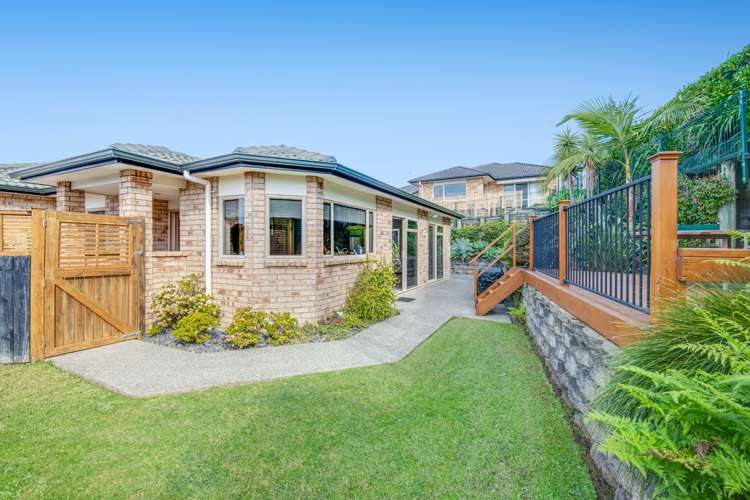 48 Chesterfield Way Orewa_1