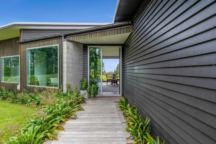 438B Alfred Road Egmont Village_5