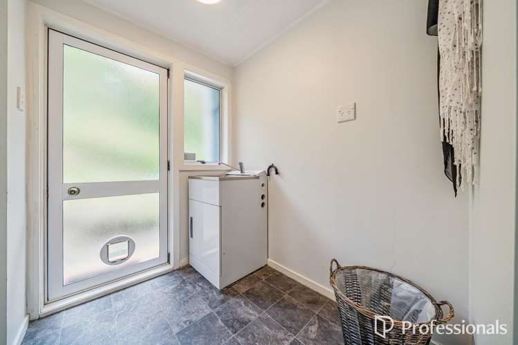 14a Hawthorn Crescent Stokes Valley_16