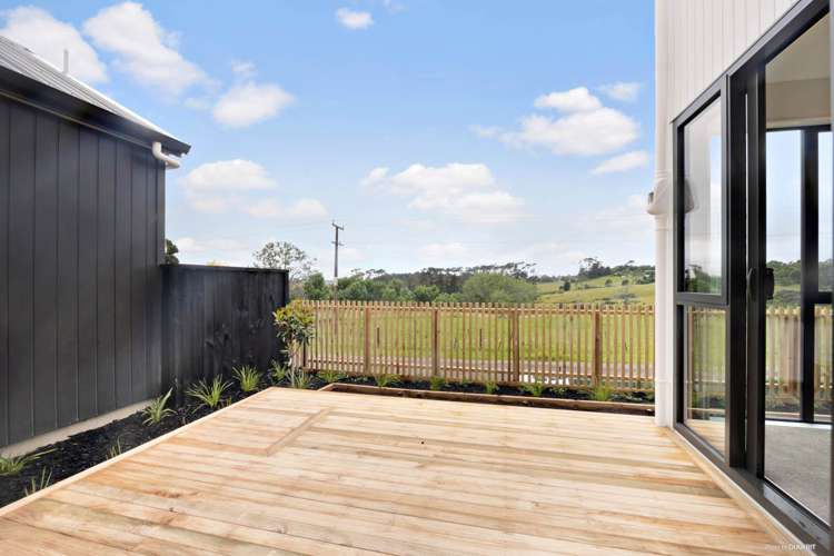 34 Paretao Street Massey_11