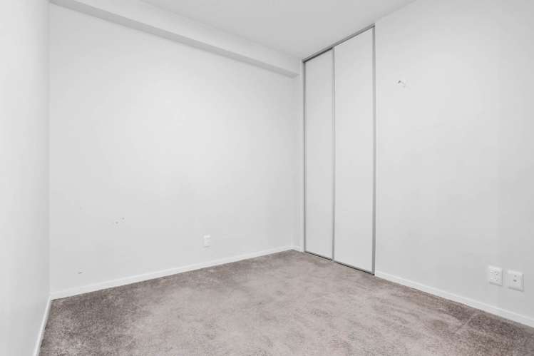 704/20 Mccrae Way New Lynn_7