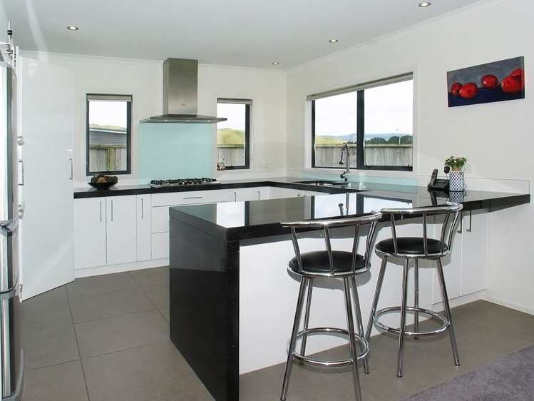 5 Lily Close Camborne_8