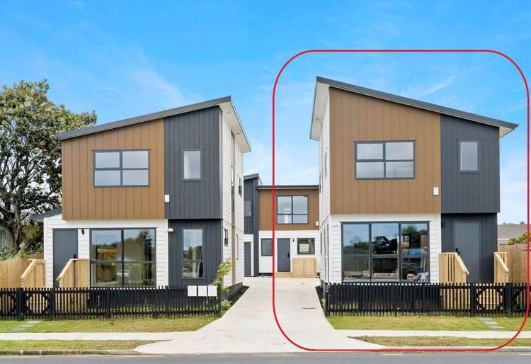 2/114 Cascades Road Pakuranga Heights_1