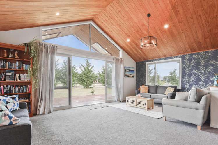 599 Downs Road West Eyreton_10