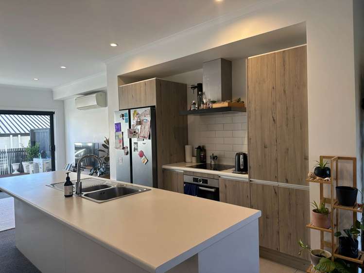 6 Alexander Willis Crescent Hobsonville_3